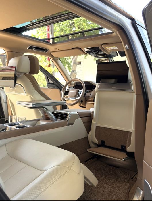 Range Rover Vogue SV P615