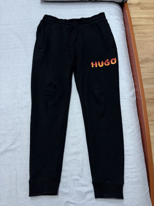 Pantaloni negri Hugo