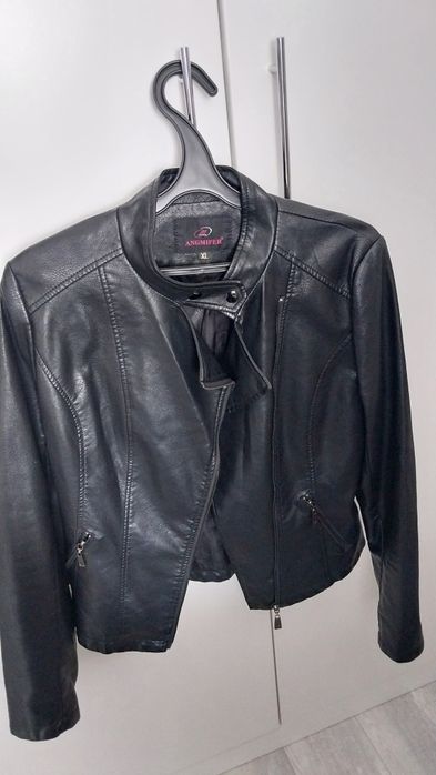 Продам куртку кожзам