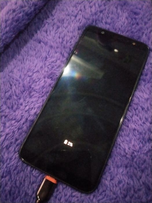 Samsung Galaxy A6+ sotlitti