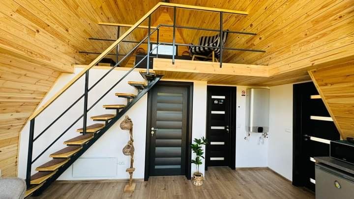 Vrei să ți faci o cabană Afrem? Sună acum și poți beneficia de 20% reducere