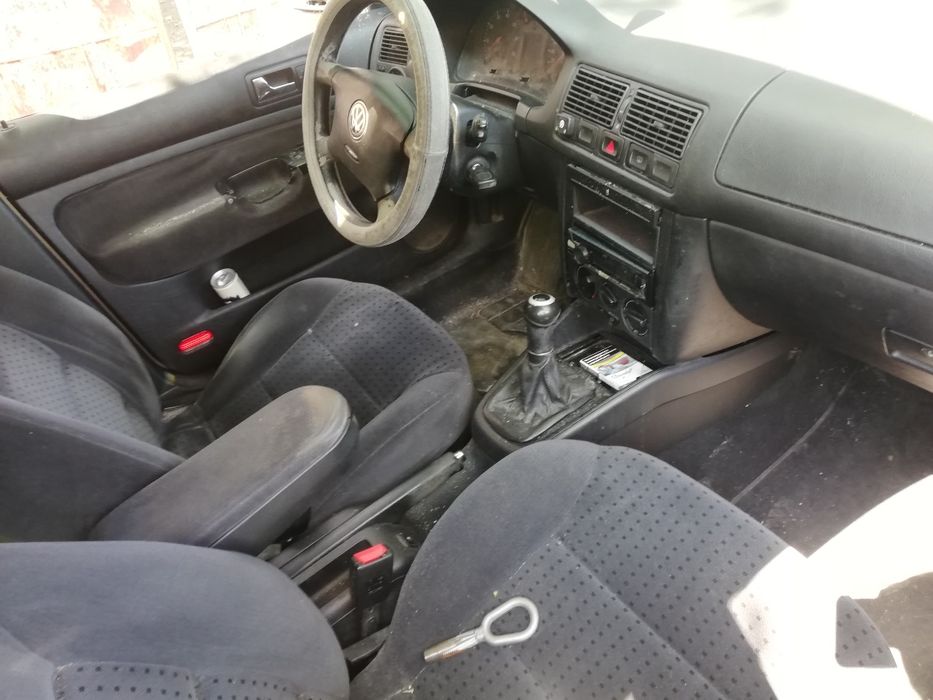 Голф 4  на части 4x4  1.8 бензин 125 коня