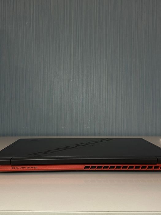 Ноутбук thunderobot