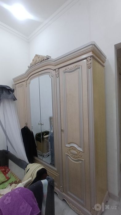 Спалний гарнитур сотилади. Холати зур