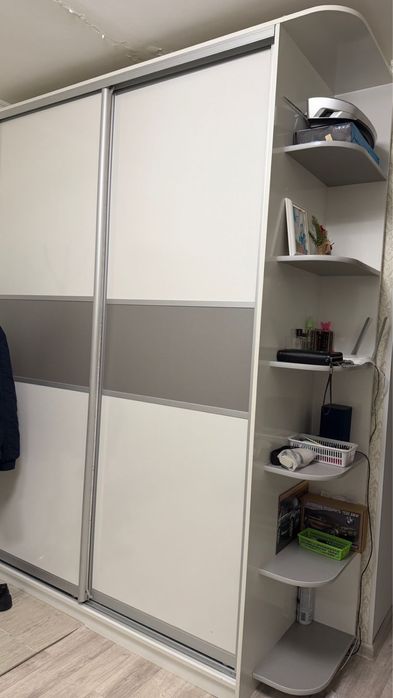 Продам шкаф купе