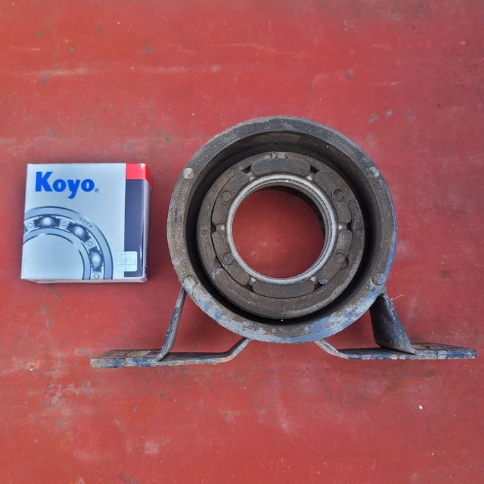 Продам подвесной подшипник кардана на ЛРФрилендер 2