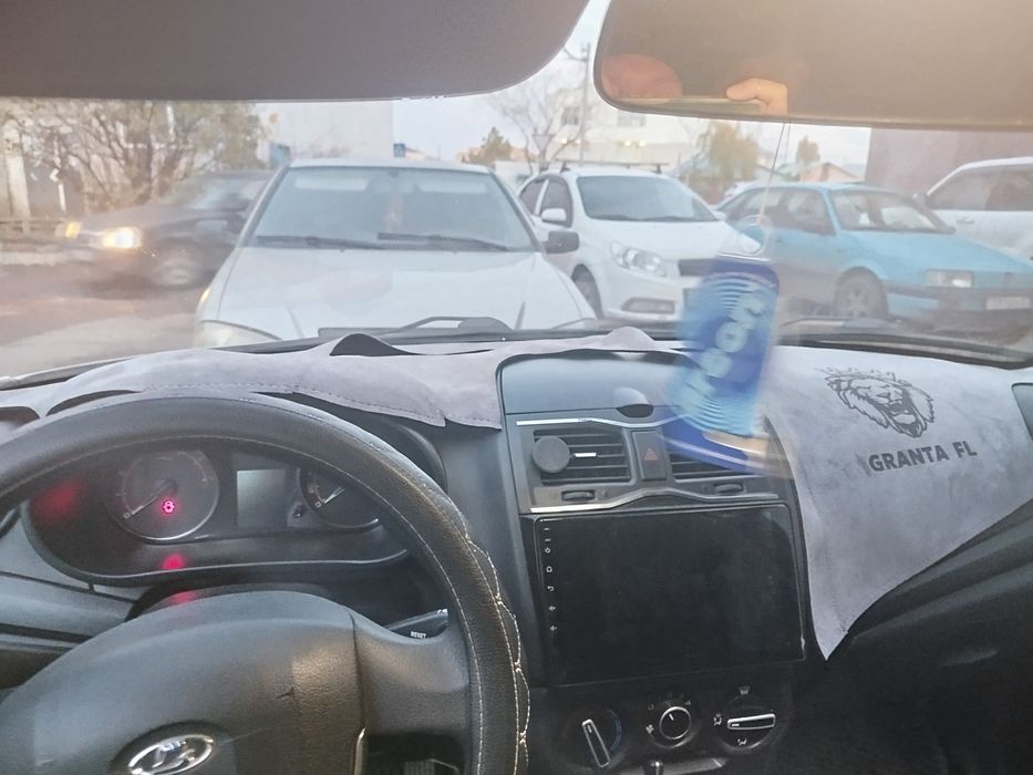 ПРОдам накидку на панель Лада Гранта