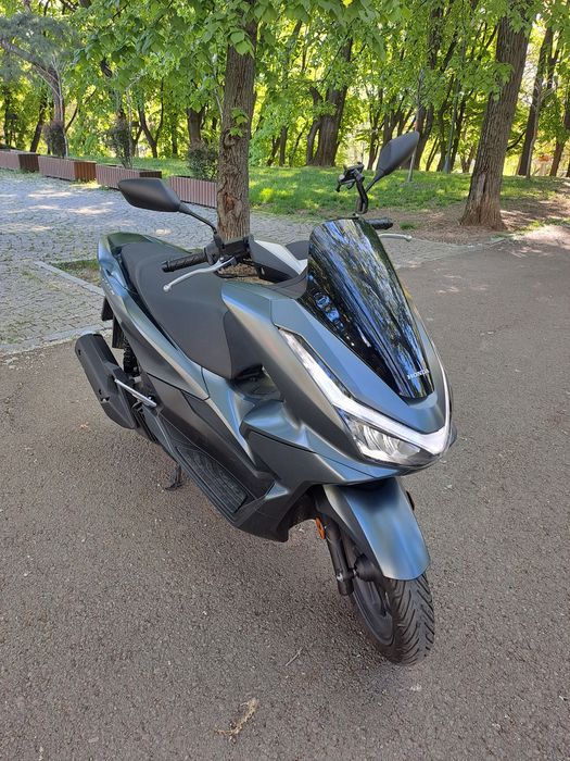 De închiriat scuter Cluj-Napoca HONDA PCX 125, YAMAHA NMAX 125