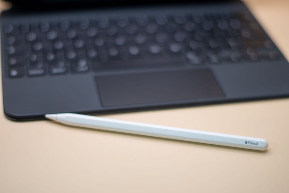 iPad Pro 11”, 512 GB + accesorii premium