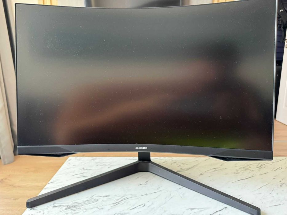 Монитор Samsung Odyssey G5/27