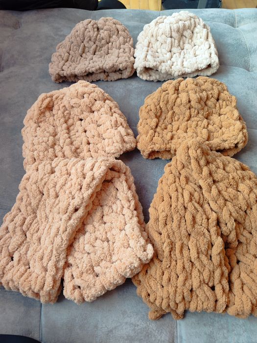 Детска шапка и шал