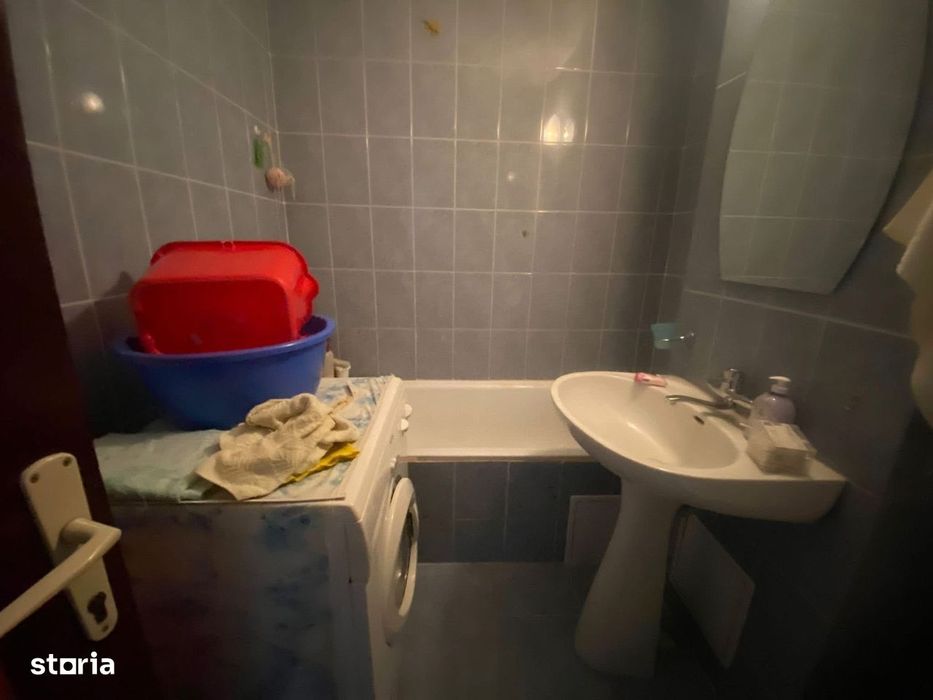 De vanzare apartament cu 2 camere și balcon, etajul 2,zona Piata Mare