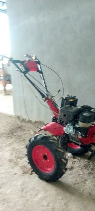 Motoblok sotiladi!!! 15ot kuchli