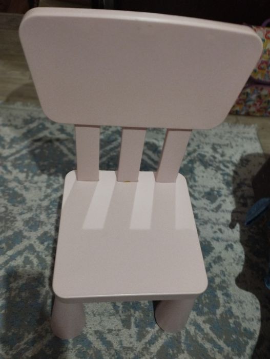 Продается детский стул Икея