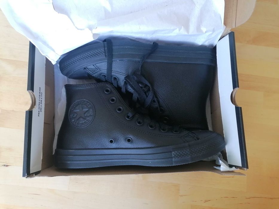 Gheata Tenesi Converse Chuck Taylor unisex piele naturala, marimea 39.5–40, noi in cutie originala Bascheti Incaltaminte Sport BARBAT BAIAT Dama Copii