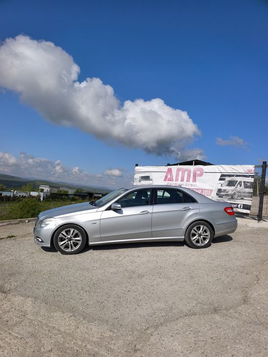 Dezmembrez Mercedes E350