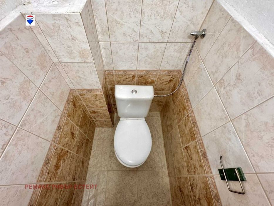 Дава се под наем Тристаен апартамент в Русе, Широк център - 110 кв.м за 280.5 € - Снимка #12