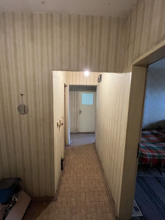 Продава се 3-стаен апартамент