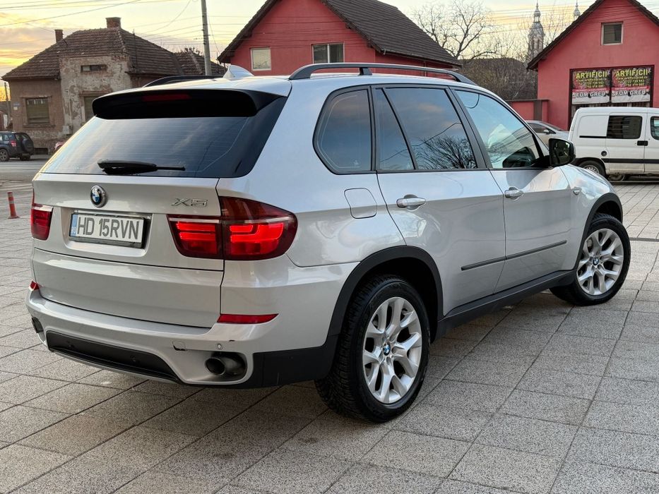 Vând schimb BMW x5 - 2013 facelift 3.0d 245 cp