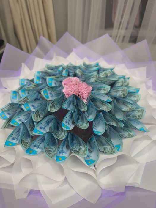 Готовый букет из денег