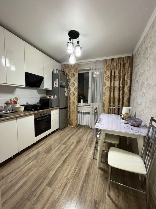 Продаётся 3х комн квартира на Орбите.