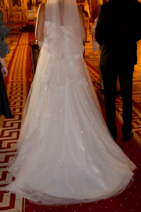 Vand rochie de mireasa