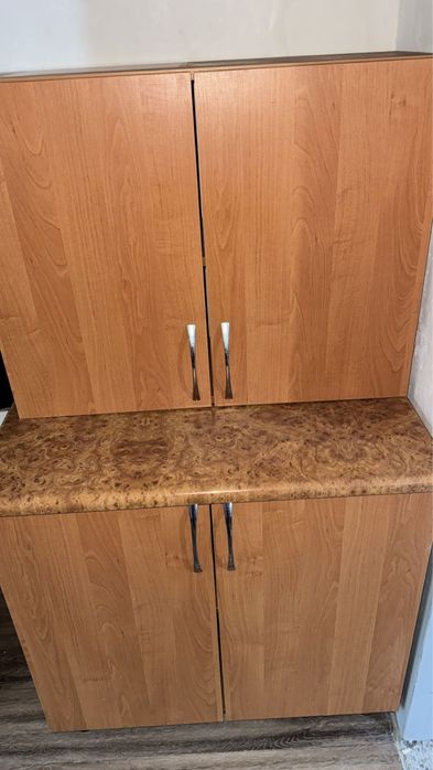 Кухонный шкаф