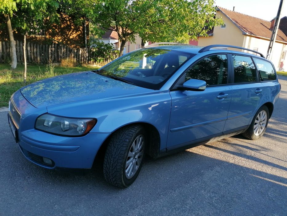 Vând Volvo v50 2.0D