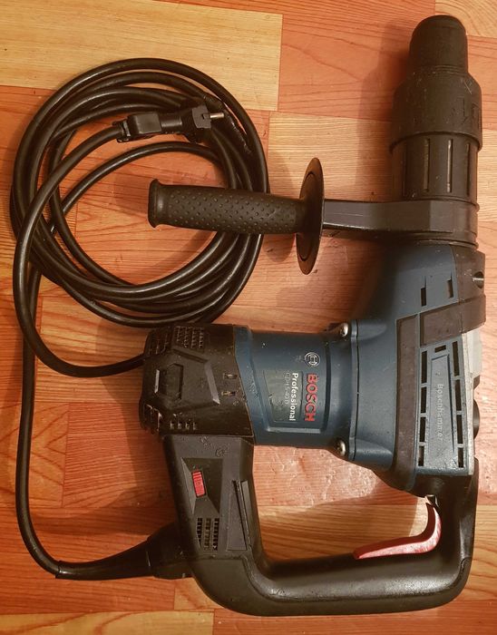 Lanterna Bosch GLI 12V-330-noua-scule Bosch-BOSCH 2-28F