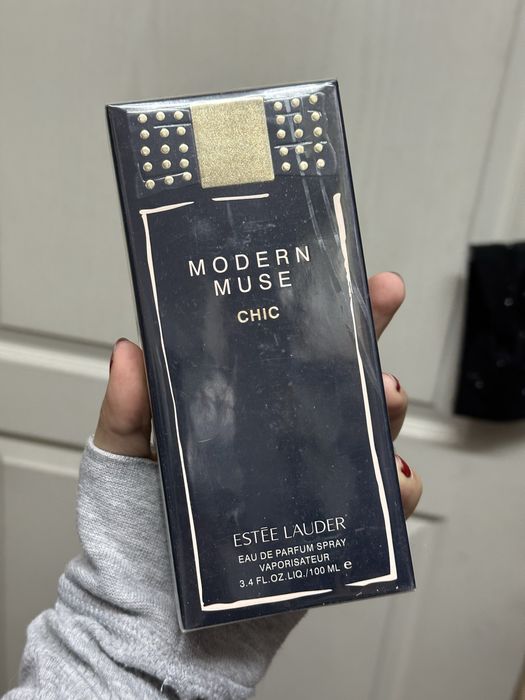 Estee lauder modern muse chic