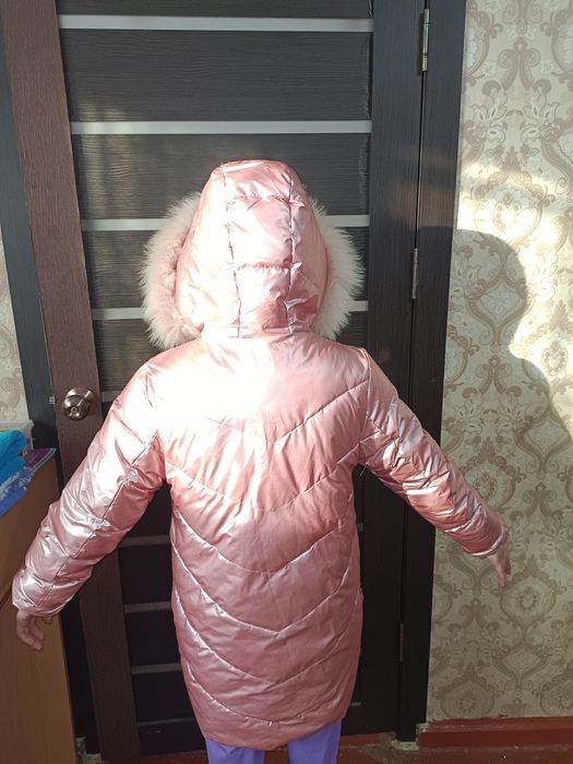 Продам два пуховика