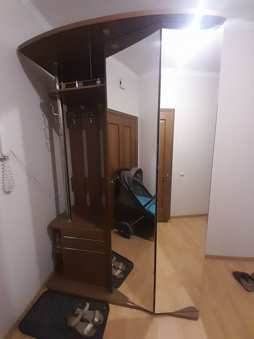 Продам шкаф для прихожей за 30тыс