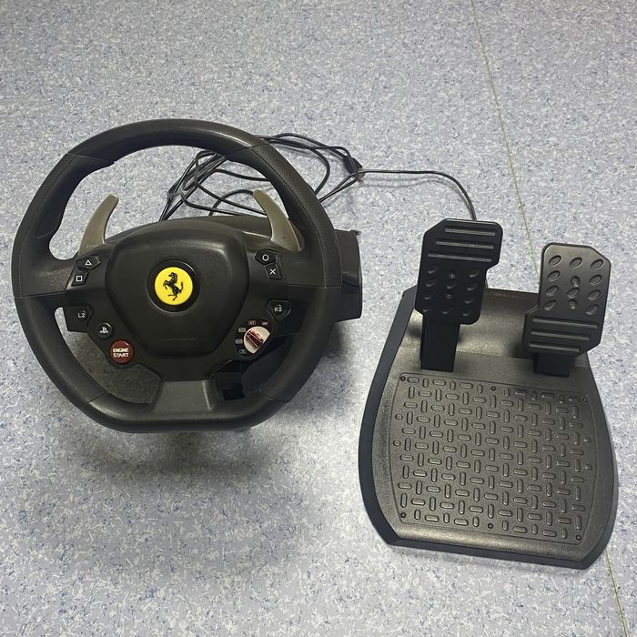 Игровой Руль ThrustMaster T80 Ferrari 488 GTB Edition черный