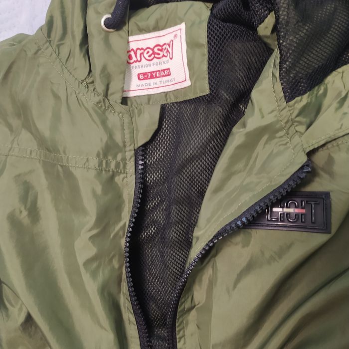 Продам ветровку на мальчика