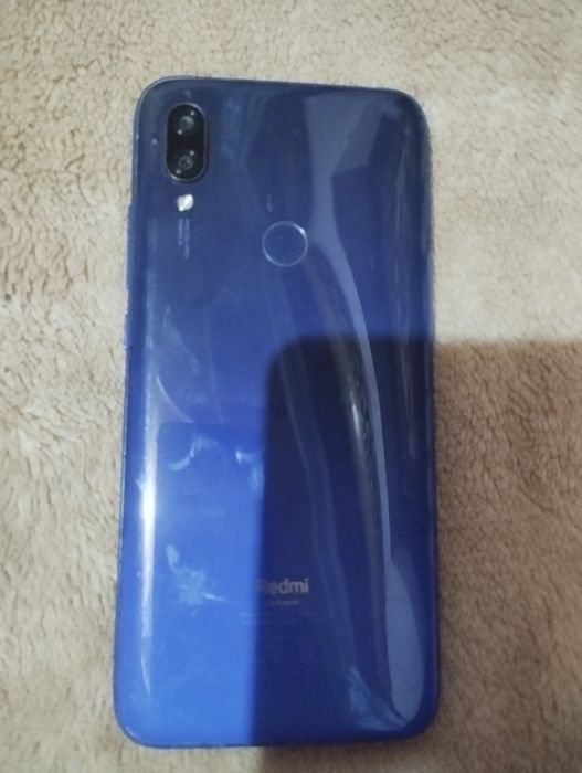 Redmi 7 sotiladi