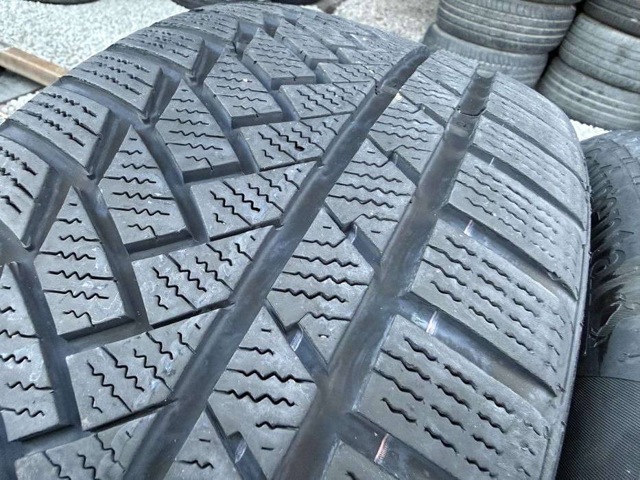 2бр 225/45/18 на 7мм с 18дот