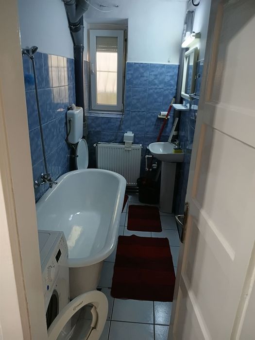 Închiriez apartament cu o camera