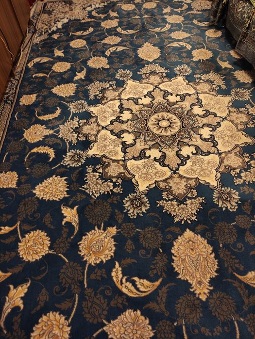 Продам шерстяной ковер