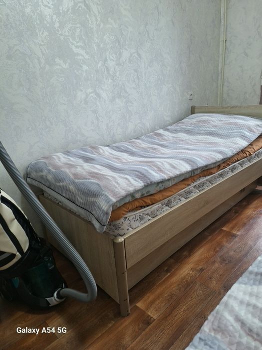 Кровать односпальный 2 штуки
