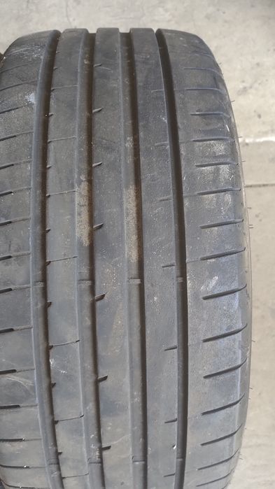 245/35/20 Goodyear