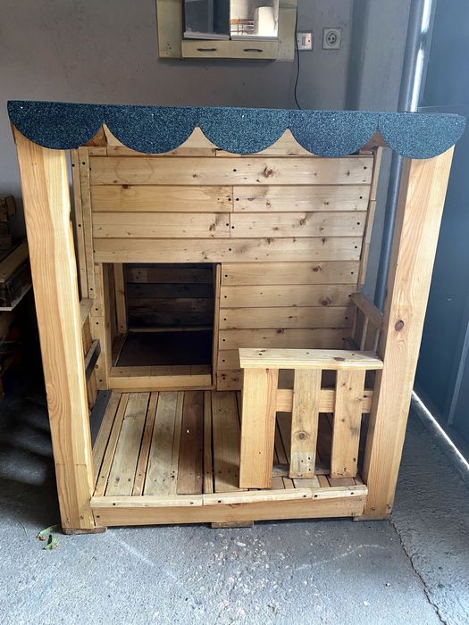 Къща за кучета ръчно направена