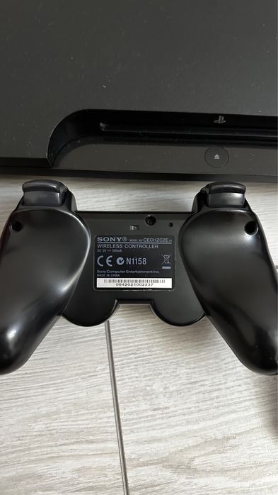 Продам ps3 slim 320gb