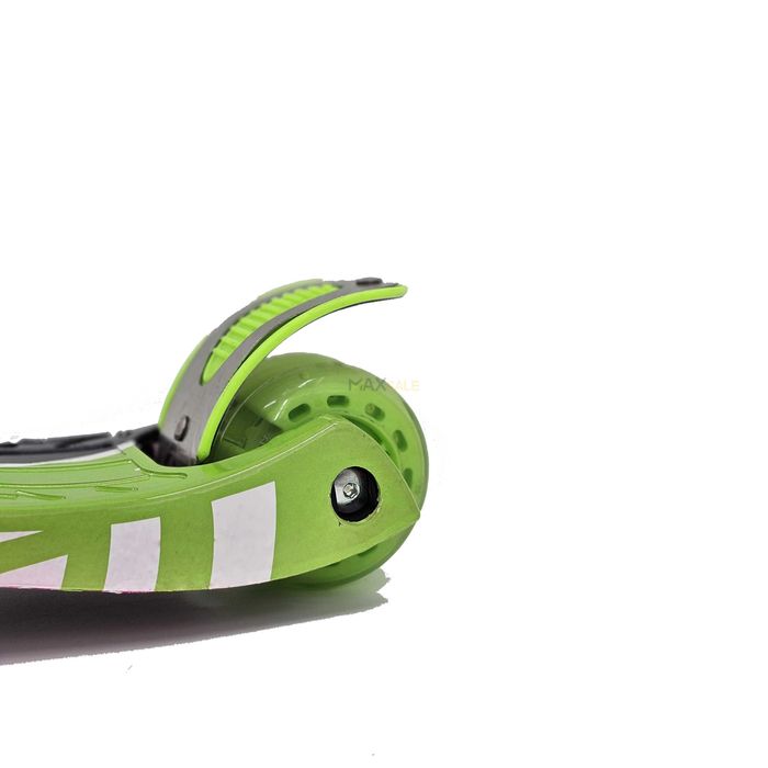 Тротинетка Триколка детска с 3 светещи колела зелено многоцветно