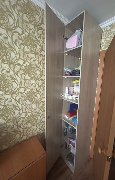 Продам два шкафа 25000