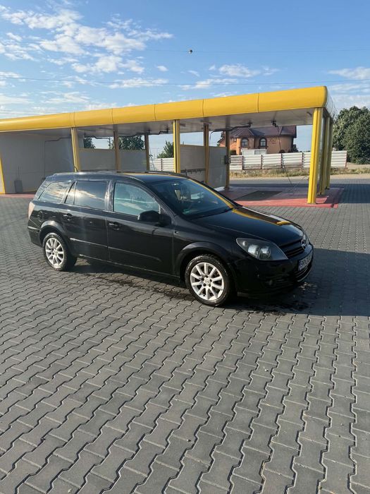 Vand opel 1.9 in stare perfecta