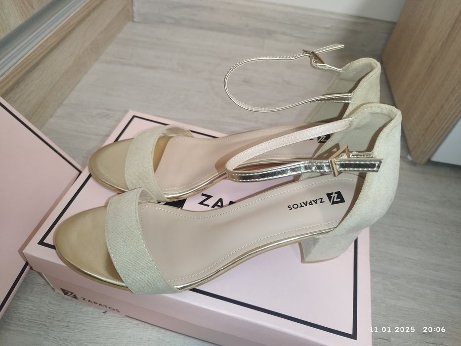 Сандали от Запатос номер 43