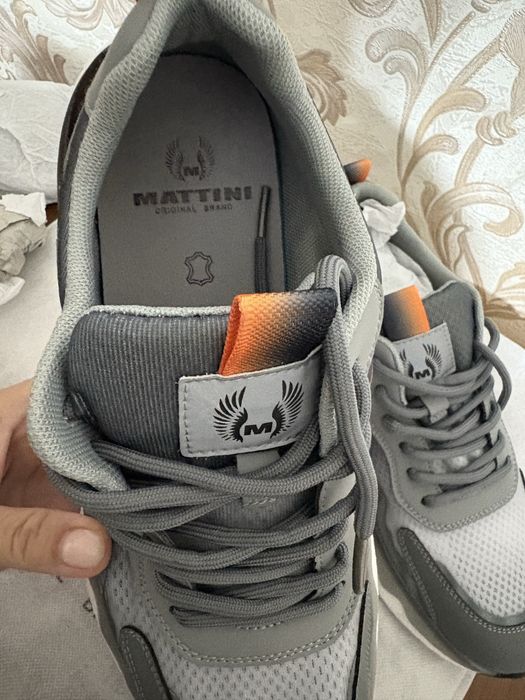 Мужские кроссовки