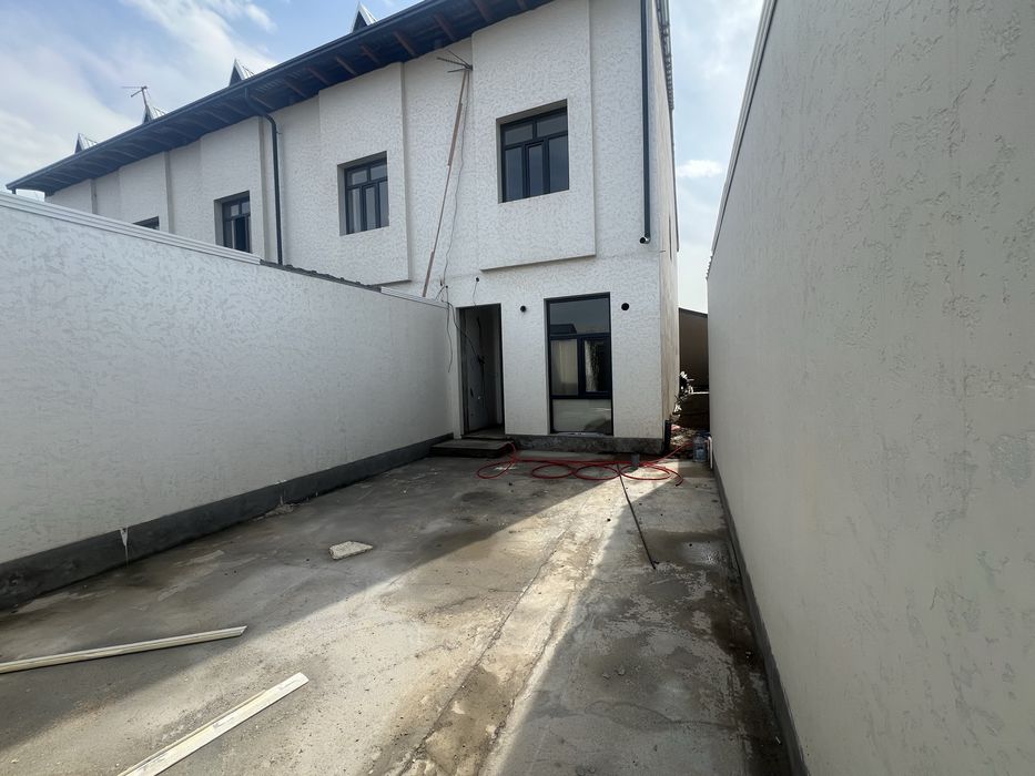 Назарбекда арзон котеж 1,5 сотих 5 та хона, мансарда