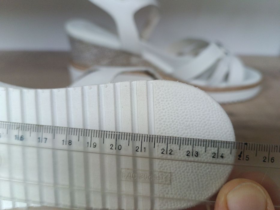 Обувки Tamaris 39 номер