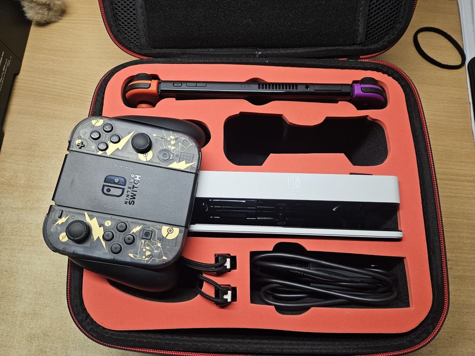 Switch oled Pokémon Scarlett